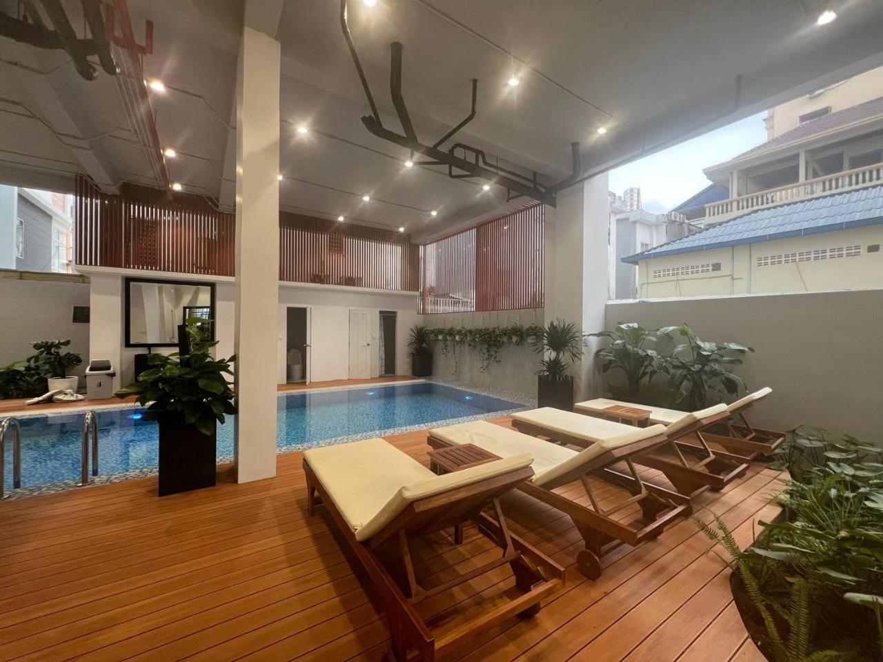 C-Hotel Σίχανουκβιλ Εξωτερικό φωτογραφία