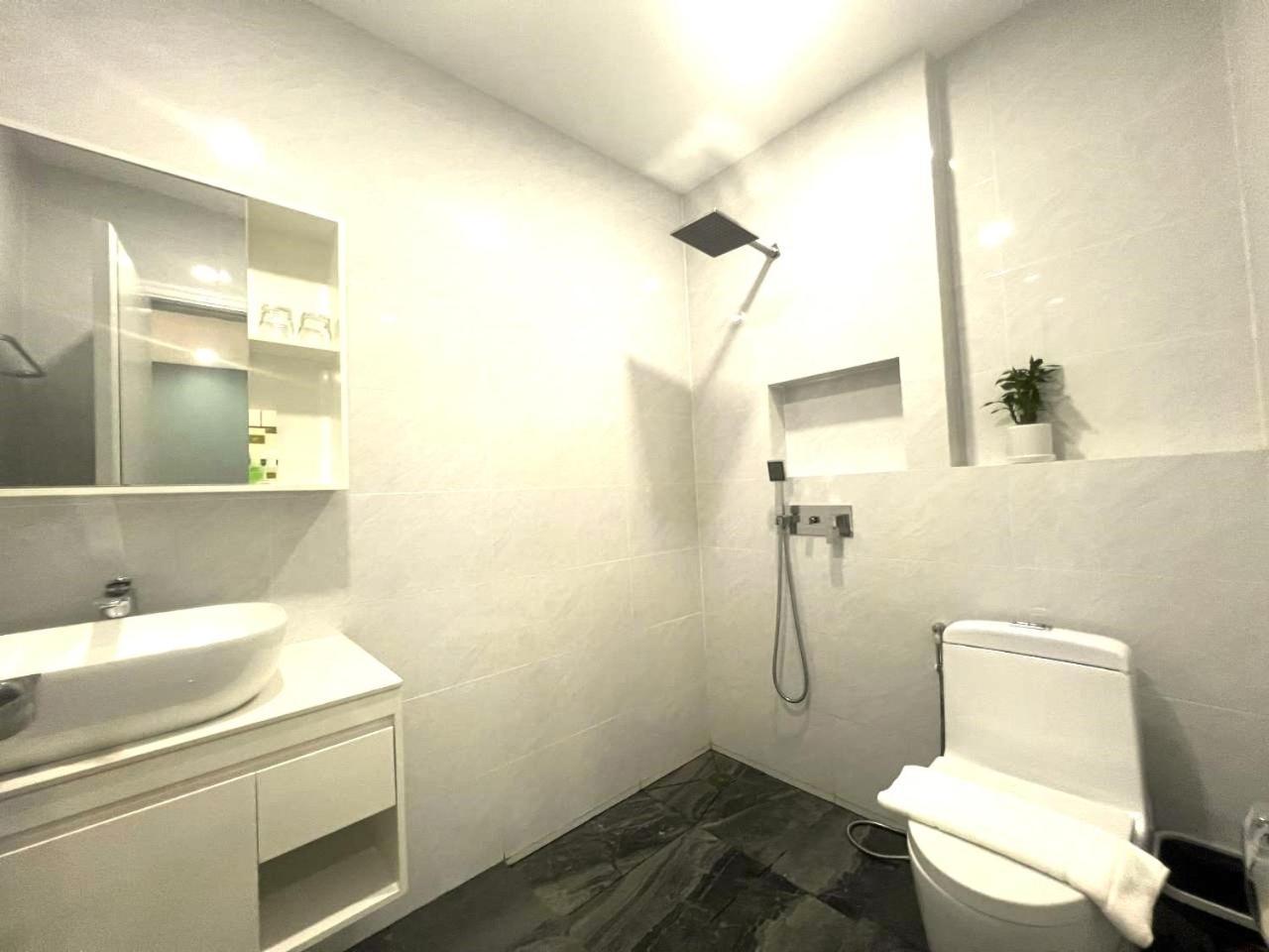 C-Hotel Σίχανουκβιλ Εξωτερικό φωτογραφία